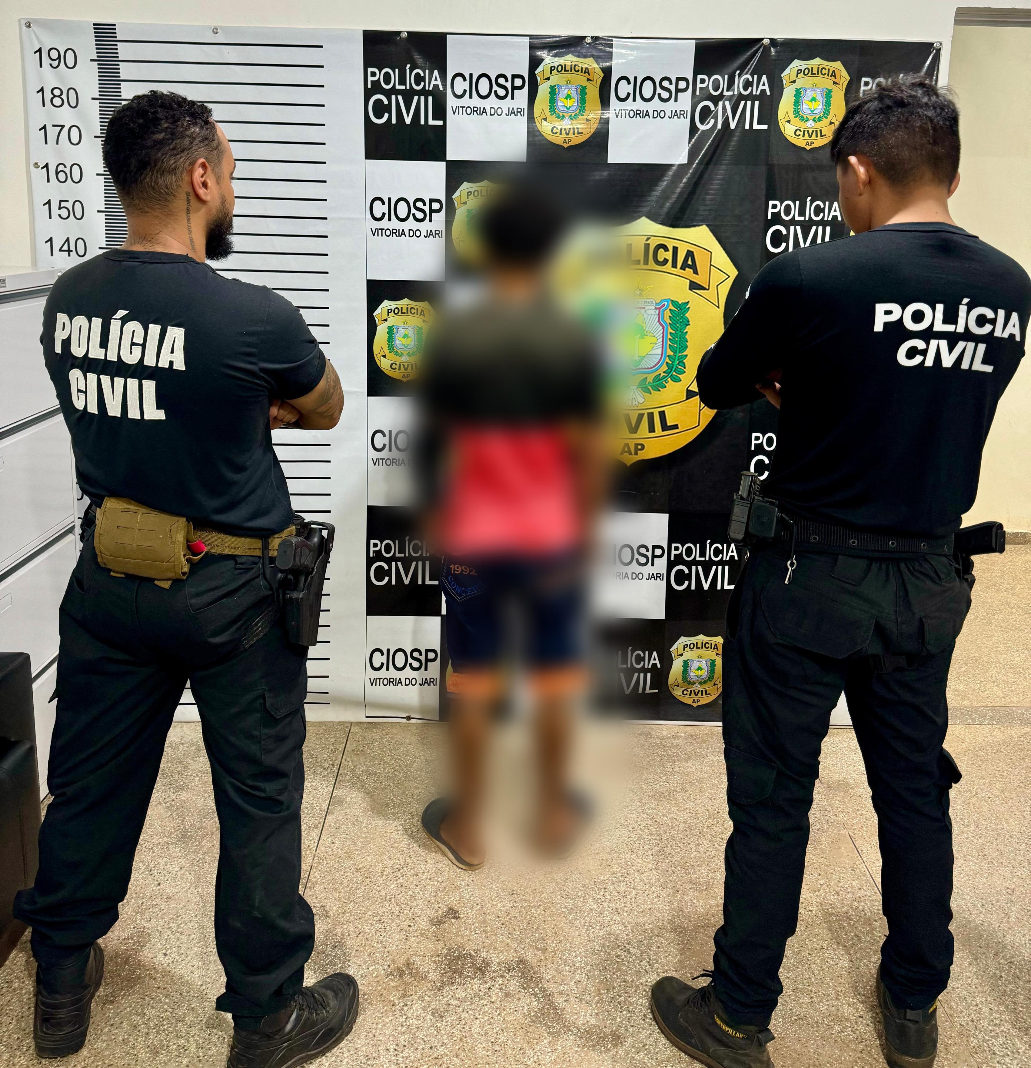 EM VITÓRIA DO JARI, POLÍCIA CIVIL PRENDE INDIVÍDUO ACUSADO DE PRATICAR CRIME DE HOMICÍDIO QUE VITIMOU UM RADIALISTA 